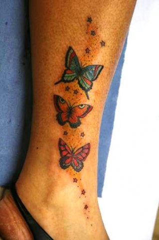 tatuaggi-farfalle-caviglia