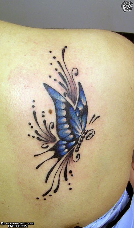 tatuaggi-farfalle-spalla